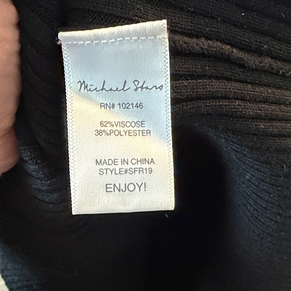 Michael Stars Black Jeanny Ribbed V-Neck Henley Top - Picture 3 of 5